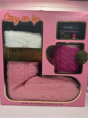 ONYX Professional Cozy On Up 4-Piece Gift Set